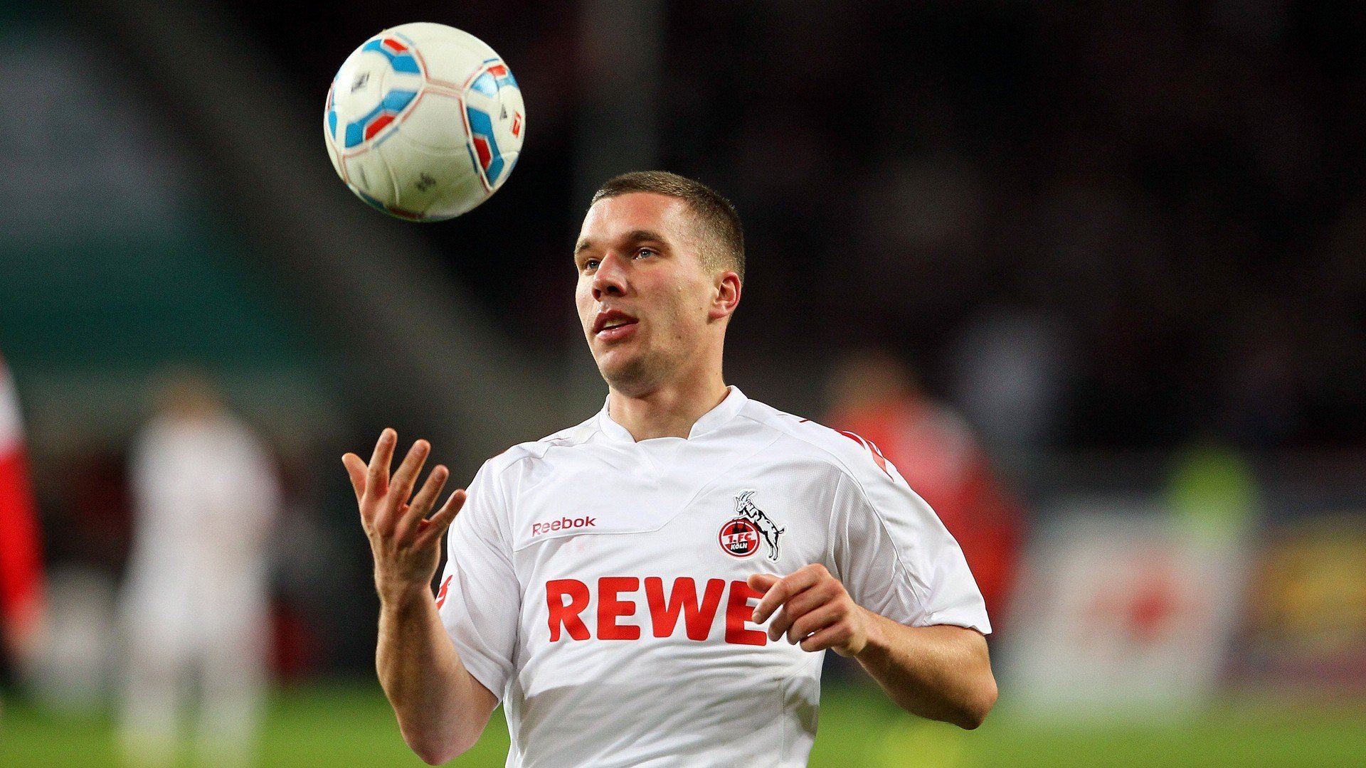 冠军联赛中球队展现出强大的竞技水平，冠军的球队是哪支球队